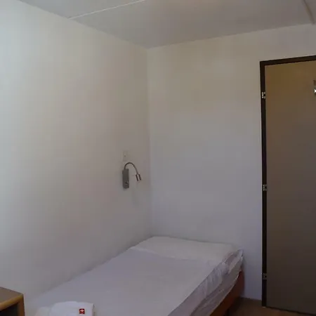 Sportlodge Деревянный коттедж *